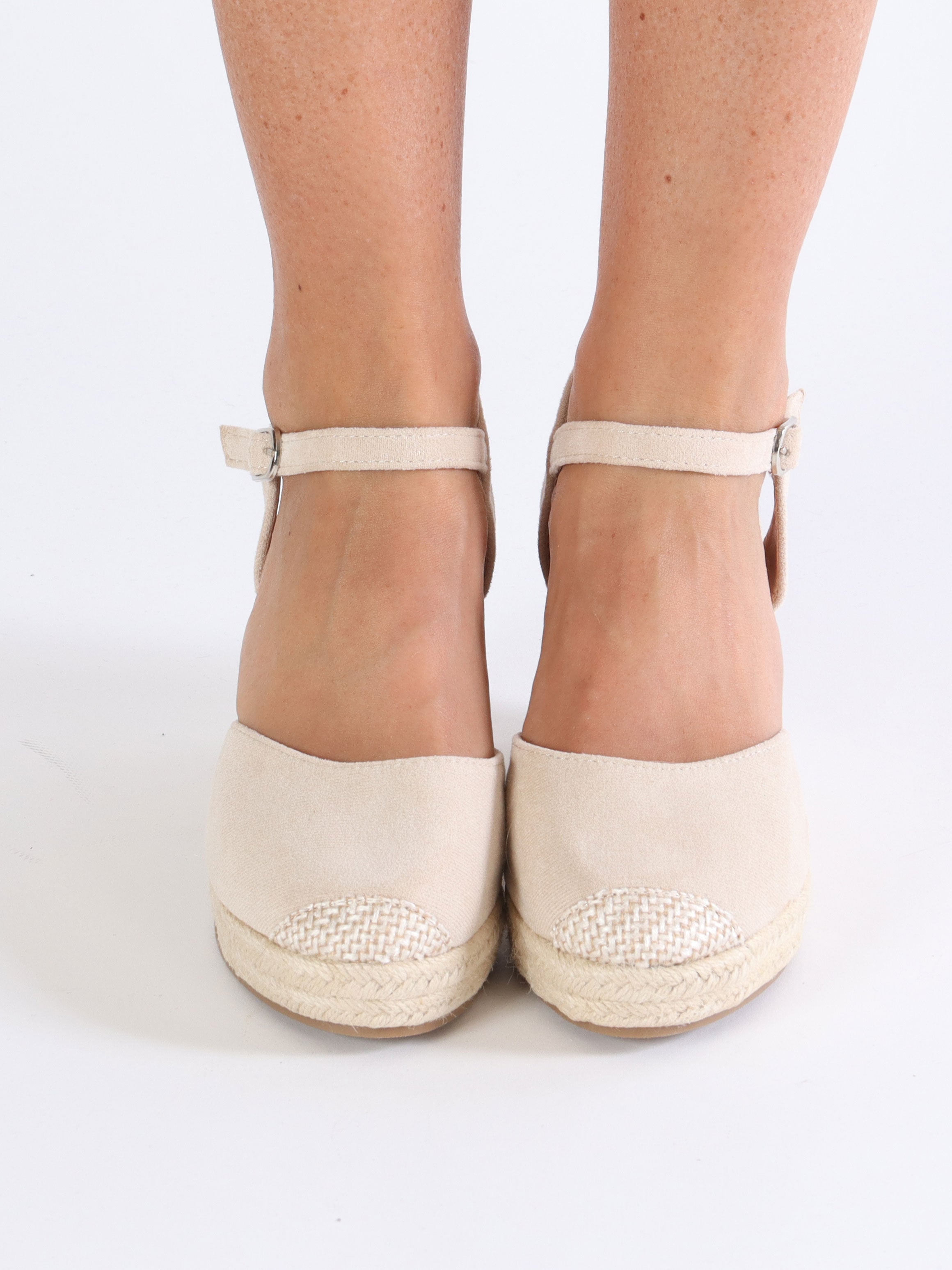 Maj - Sandaler med kilehæle